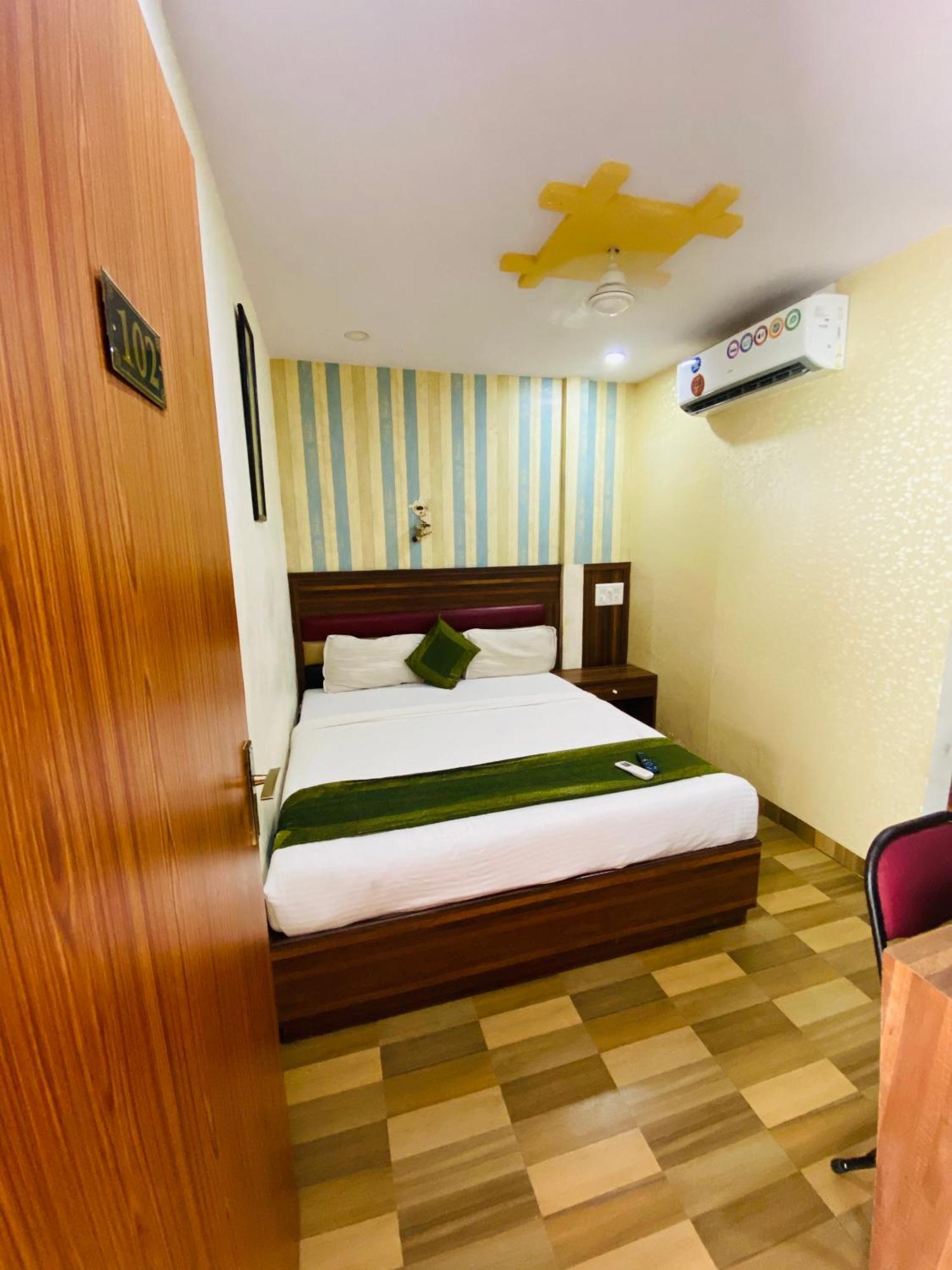Airport Inn Residency Mumbai Exterior photo